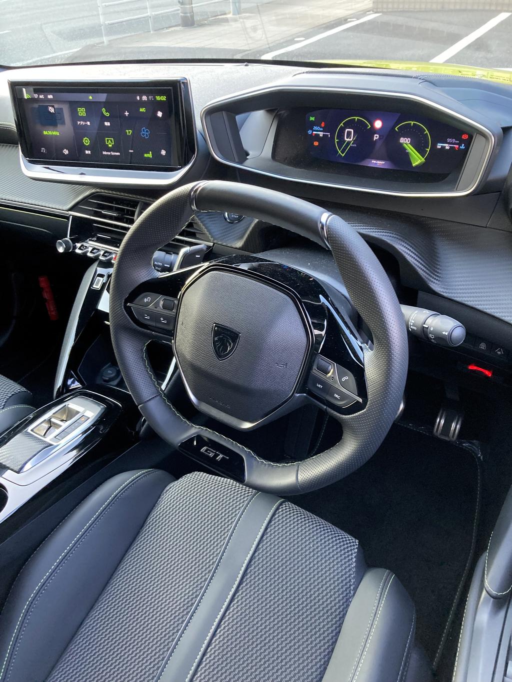 ✨【日常に「非日常」を。NEW PEUGEOT 208 HYBRID、いよいよ登場】✨